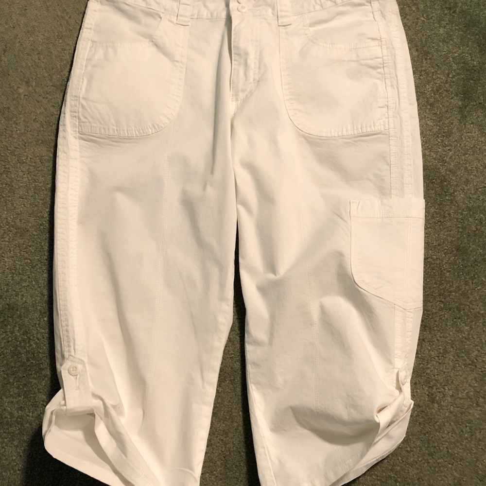 White summer capris 14 medium